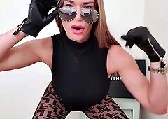 Masturbating Sexy Webcam Babe Big Boobs Webcam Solo