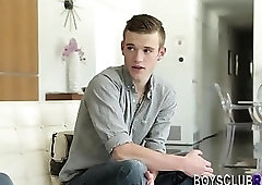 Barebacking gay threeway