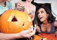 Beautiful doll with big boobs Tia Cyrus jumps on a long dick