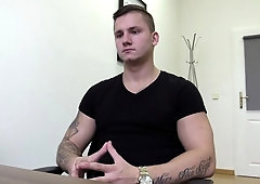 Tattooed straight amateur jerking for the cam