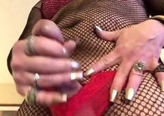 Cdtina Gold Nails