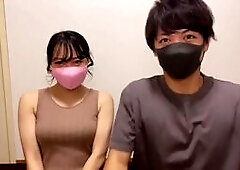 丸の内OLレイナのエロ動画を見ながらセックスしたら濡れすぎて大量潮吹きしちゃいました。。Japanese Amateur SEX F