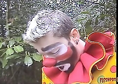 In english, gay bondage fuck, get hard