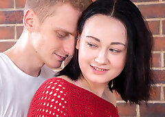 Older teen couple gets cosy and fucks slowly on the couch