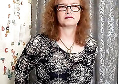Busty Mature Amateur Redhead Fiona thanks you for a lovely dinner. She pulls out her BIG MATURE TITS and rubs her MATURE HAIRY PUSSY for you. Another 