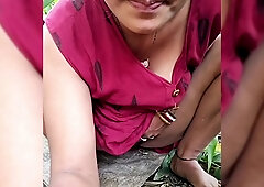 Cheating Desi Bhabhi Outdoor Sex In Open