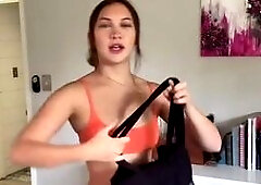 Halia Beamer grwm for the beach