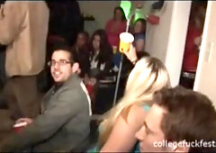 College teen banged as voyeur party watch