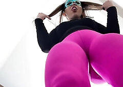 Can u take my weight?U will lick my feet!I will stand on your body and spit in your face.