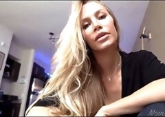 MOM's Seduction Strategy - Nicole Aniston