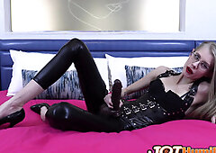 JOIHumiliation Goddess Kyaa gay training