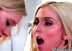 Lusty teen Bailey Brooke tongue fucks big booty stepmom