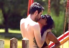 Exotic babe tenderly makes love with ex-BF in the fresh air