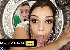 Sofia Lee Gets Stuck In The Dryer & Ends Up Getting An Anal Afternoon Delight