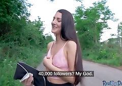 Pulled Eurobabe Outdoor Banged For Cash Before Giving Head