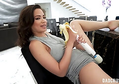 Scarlett Alexis Too Comfortable