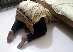 Huge Ass Stepmom Got Stuck Under My Bed When She Clean Then I Fuck Her Comfortably Doggy Style - Give Something Behind