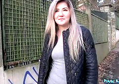 - painfully cute blonde teen gets creamy horny having sex outdoors