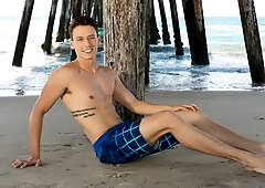 Twink-y hunks fucking in the ass on the bed