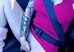 Playing with my cunt whilst cars passing by, risky public flashing