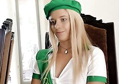 Riley Star got he to acquiesce to order a entire crate of cookies after this babe gave up her pleasing pink box. This babe desires to be the babe that