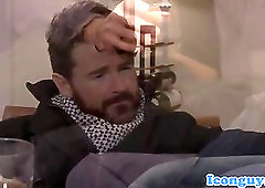 Mature muscle hunk pleasured by twink