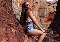 Adult Stars Up Close - PlayboyTV