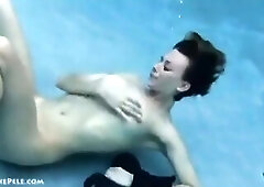 See underwater self fun on now! - Underwater, Masturbation, Solo Porn