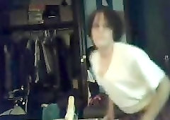 Naughty trans chick dildos her ass and wanks in bed