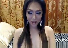 Super flirty sexy shemale stares to dare and bare