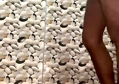 Indian guy Masterbate in Wc