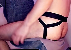 Intense triathlon of bubble butt pleasure: dildo ride, hole spreading, and thorough exploration