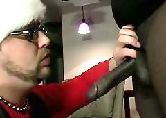 Gay In Santa Hat Giving Head To Ebony Thug