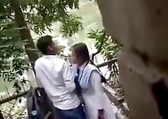 Today Exclusive- Desi Clg Lover Outdoor Romance And Sex Capture By Hidden Cam