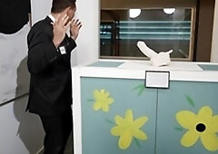 Men: Artful Fucker Takes His Turn to Paint