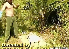 Amateur poof sex in the forest jungle