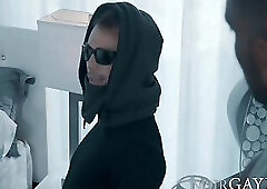 IDC If You Are A Theif, Get Up On The Bed - Max Adonis, Aaron Reese