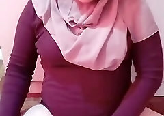 Trans Sissy Rachelle cums for me on cam