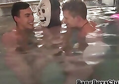 Handsome euro amateur felt up in sauna