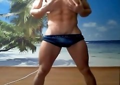 Muscular Stud Teasing On Cam