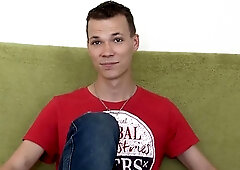 Oblivious debitor gets drilled deep from behind