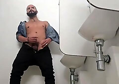 Tugging off in the douche
