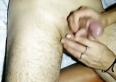 wife tugjob and play with his nuts, untill this guy cum at her hands