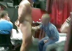 Regular guys at gay amateur orgy