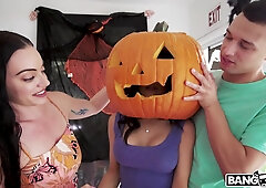 Swalloween Treat With Leila Larocco