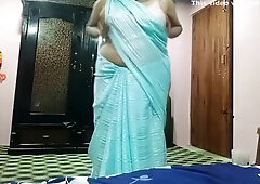 Girl Masturbating With Big Naturals