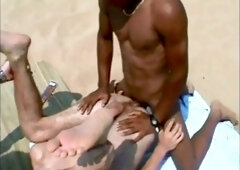 interracial no condom 3some on nude beach