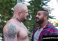 MAD STALLION - Grizzly Hero Jericho Arches for Inked Kick's Monster Man meat