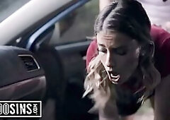 Roadside Wench Seduces a Stranger Into Screwing Her For a Free Ride