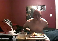 piggy messy feeding 8/24/18